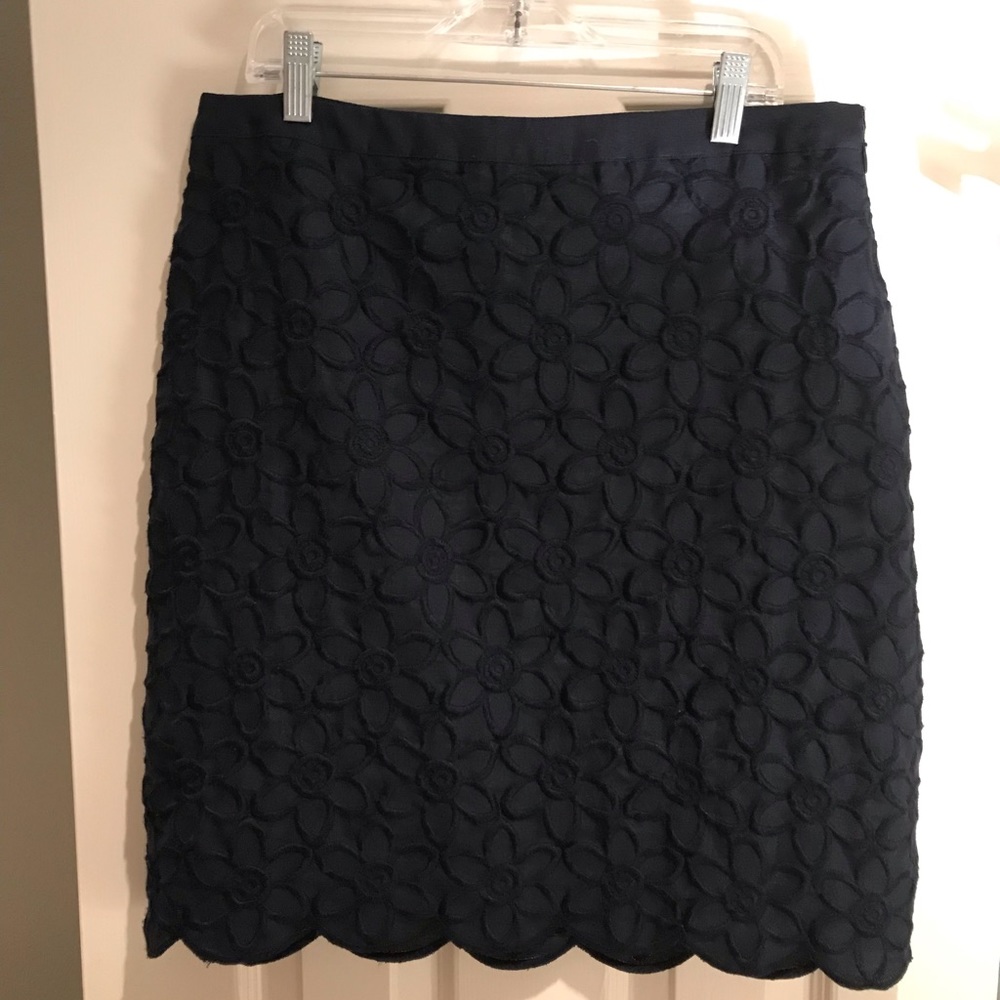 Classic navy skirt